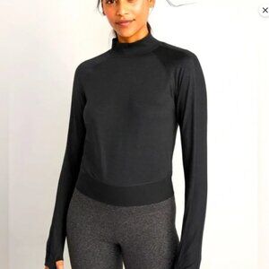 NWOT Old Navy Active Cozecore workout top, heathered black, Size M